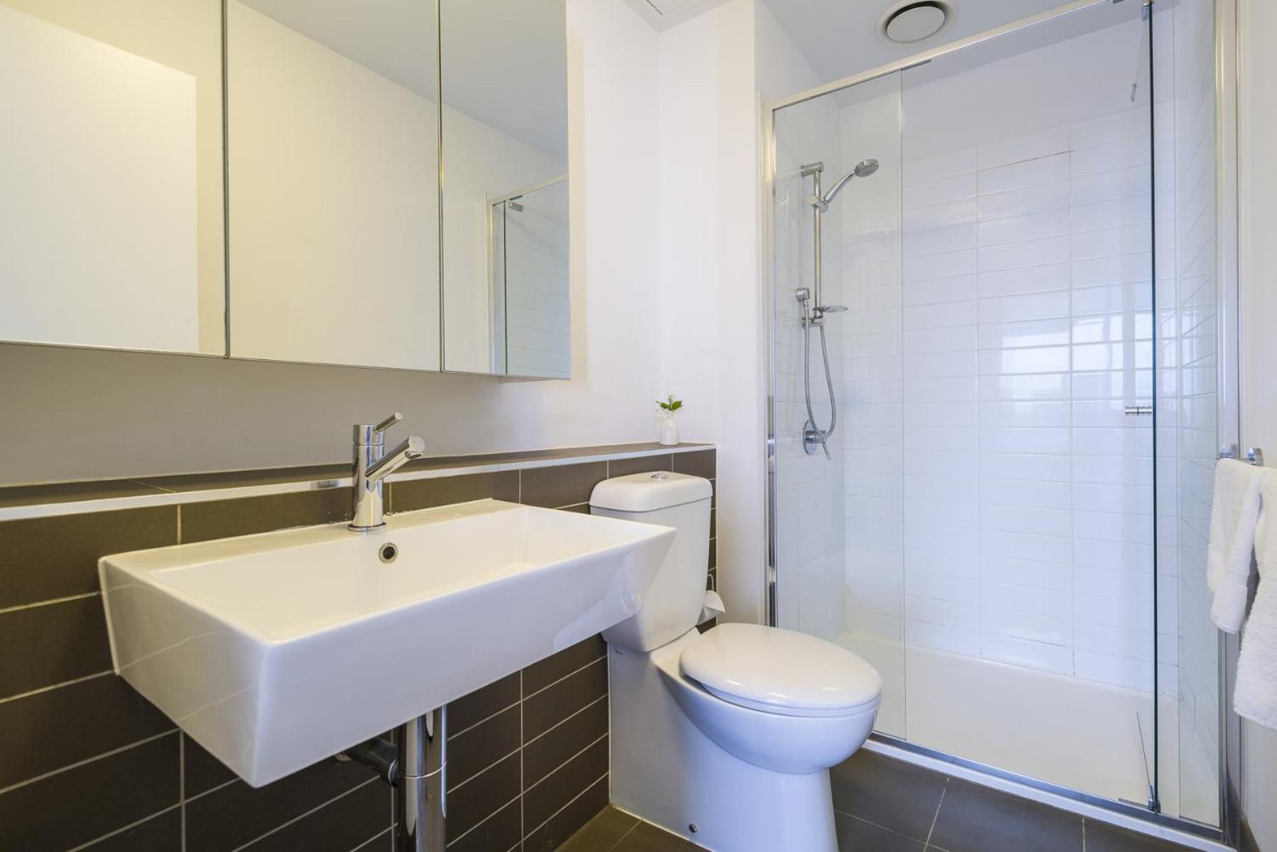 Hudson Sea View Apartments Southern Cross Station Cbd Мелбърн Стая снимка